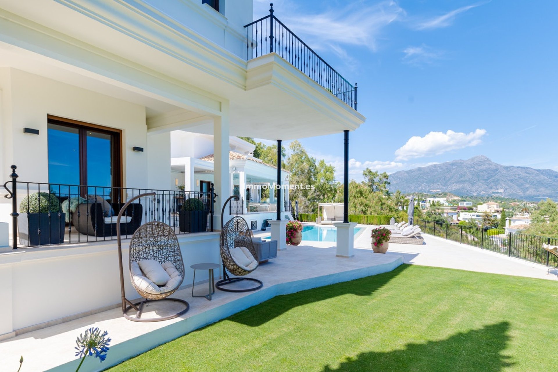 Resale - Villa - Benahavís - Benahavís Centro