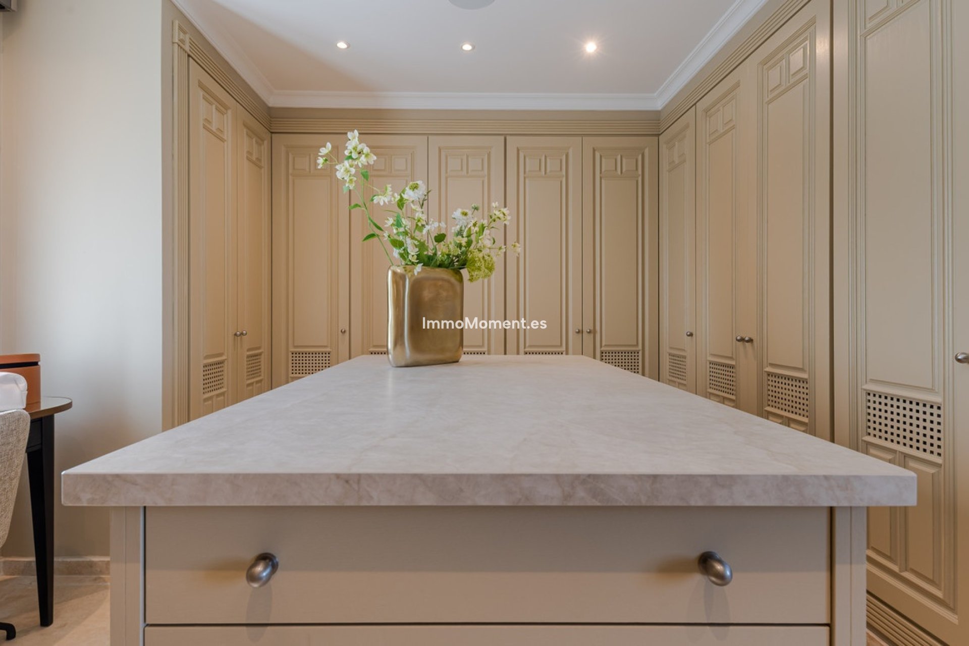 Resale - Villa - Benahavís - Benahavís Centro