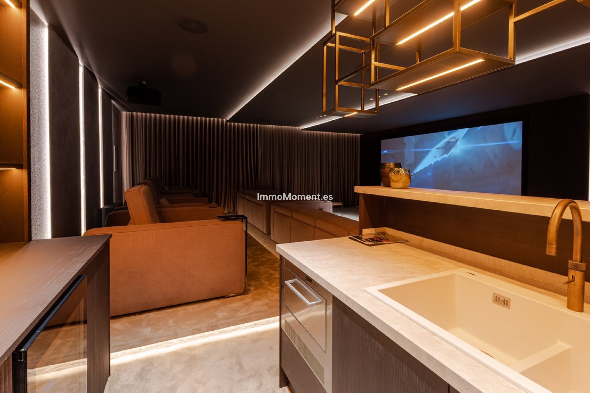 Resale - Villa - Benahavís - Benahavís Centro