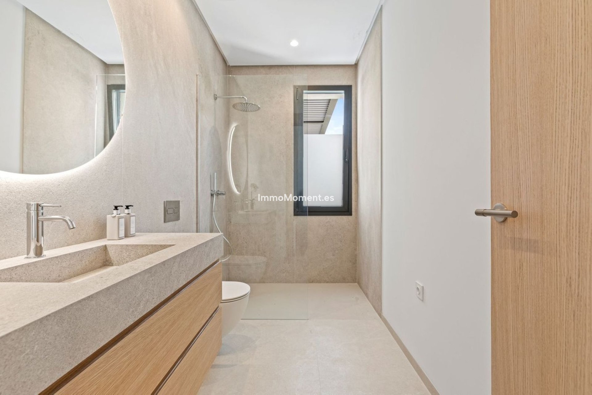 Resale - Villa - Benahavís - Benahavís Centro