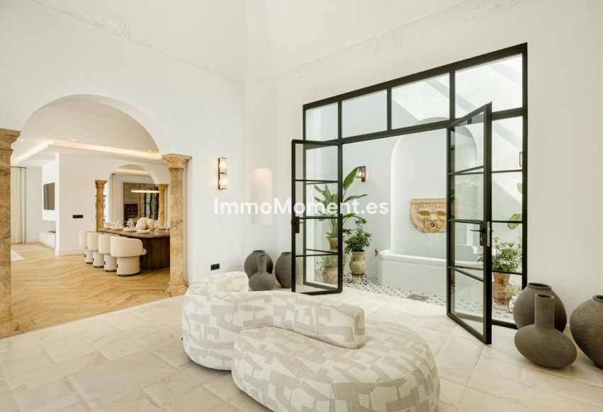 Resale - Villa - Benahavís - Benahavís Centro