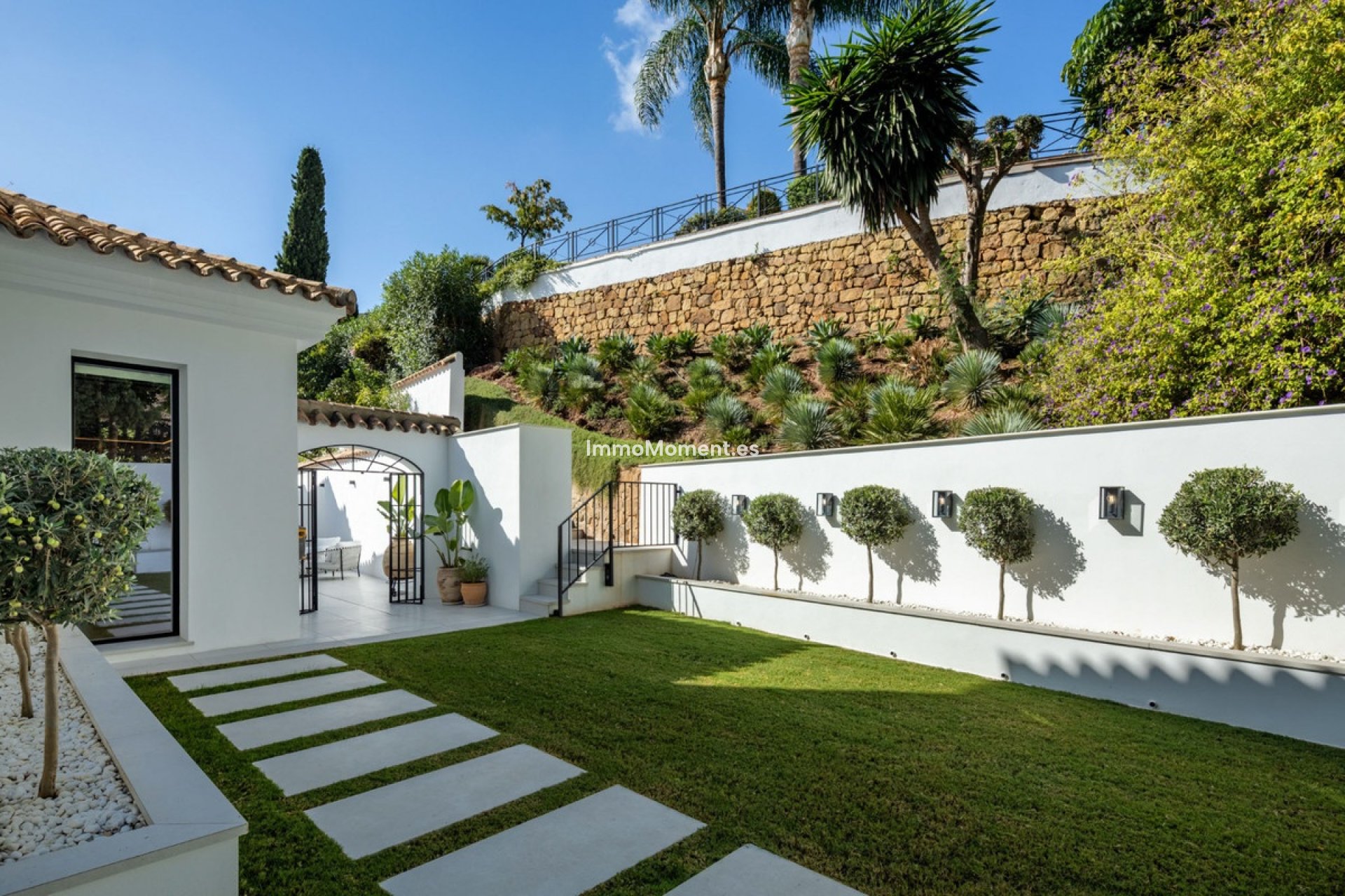 Resale - Villa - Benahavís - Benahavís Centro