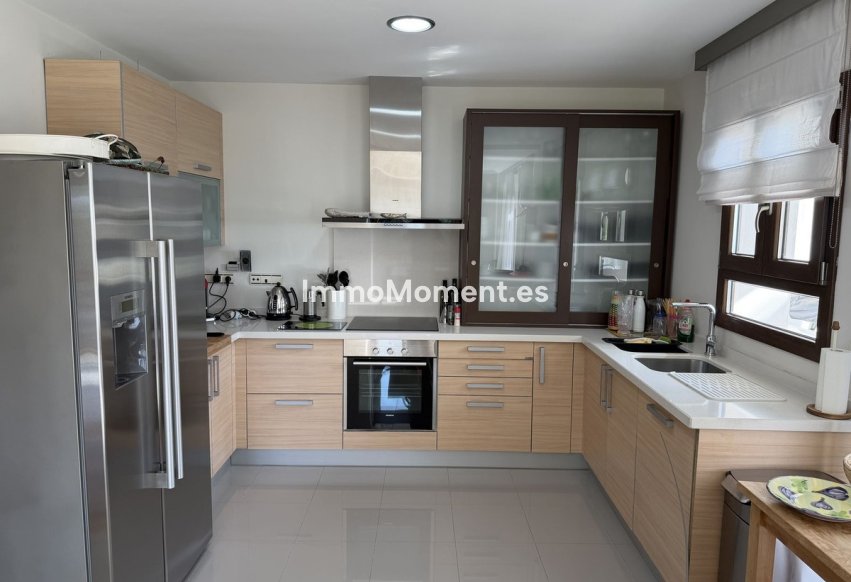 Resale - Villa - Benahavís - Benahavís Centro