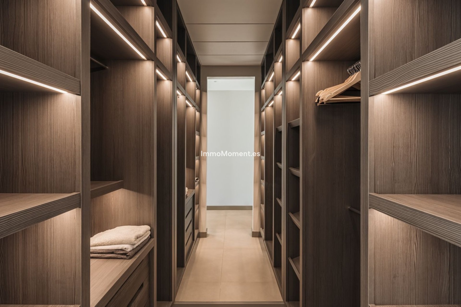 Resale - Villa - Benahavís - El Madroñal