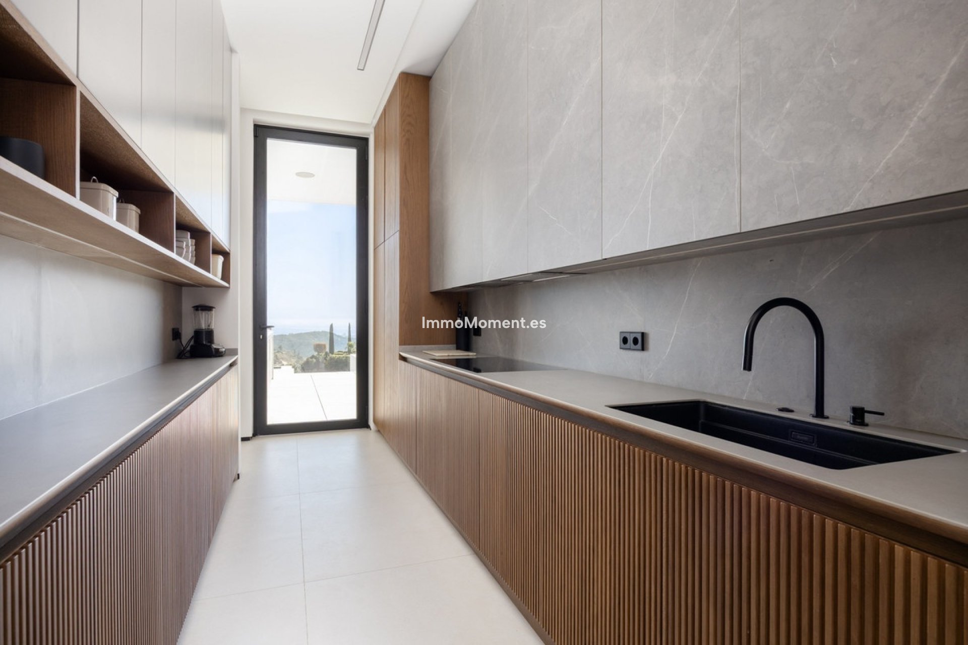 Resale - Villa - Benahavís - El Madroñal