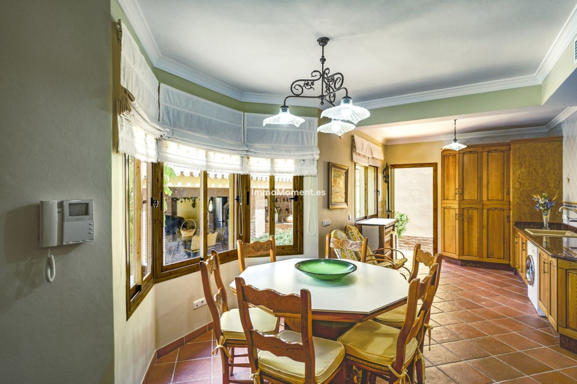 Resale - Villa - Benahavís - La Quinta