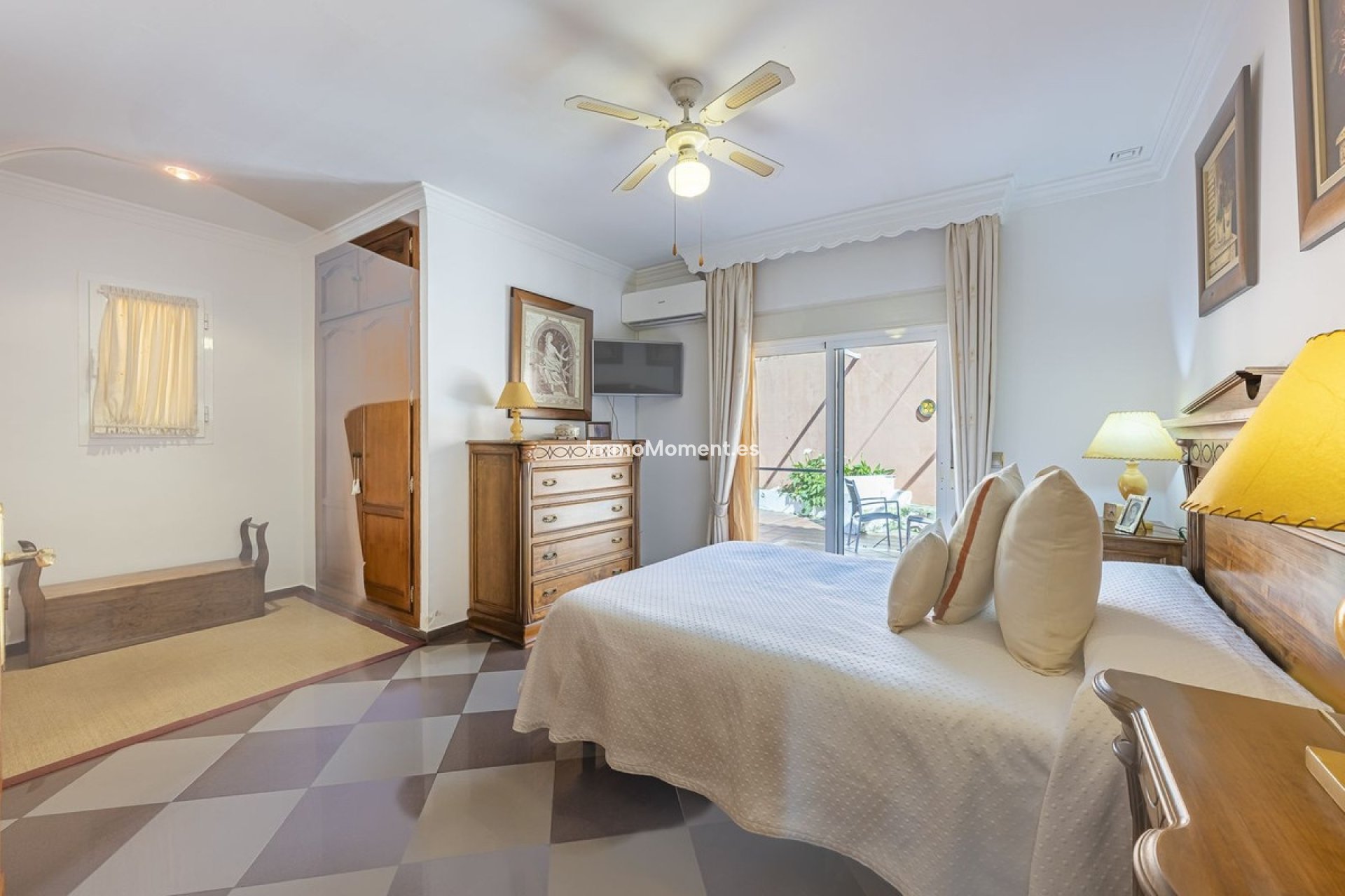 Resale - Villa - Benahavís - La Quinta