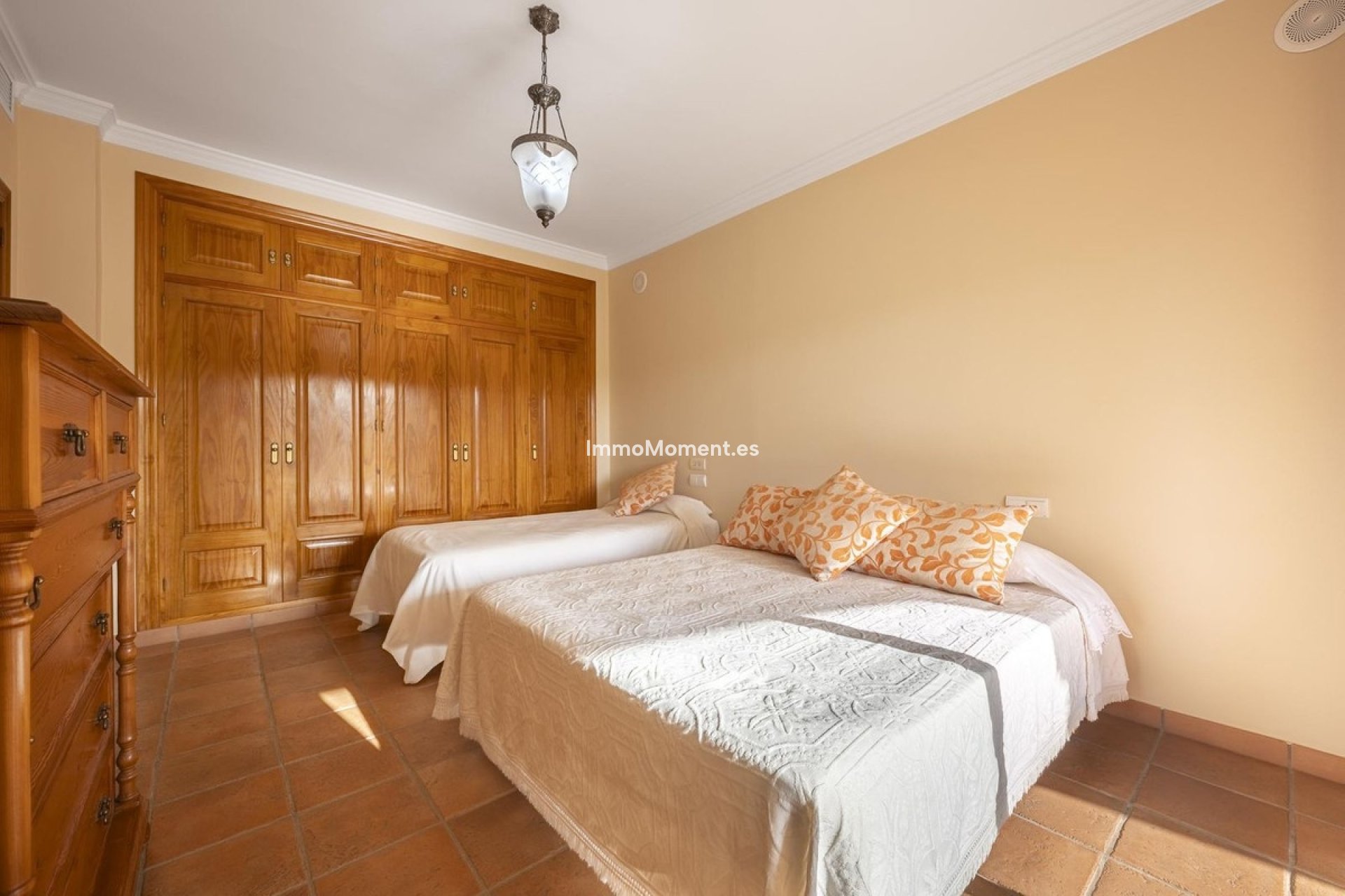 Resale - Villa - Benahavís - La Quinta