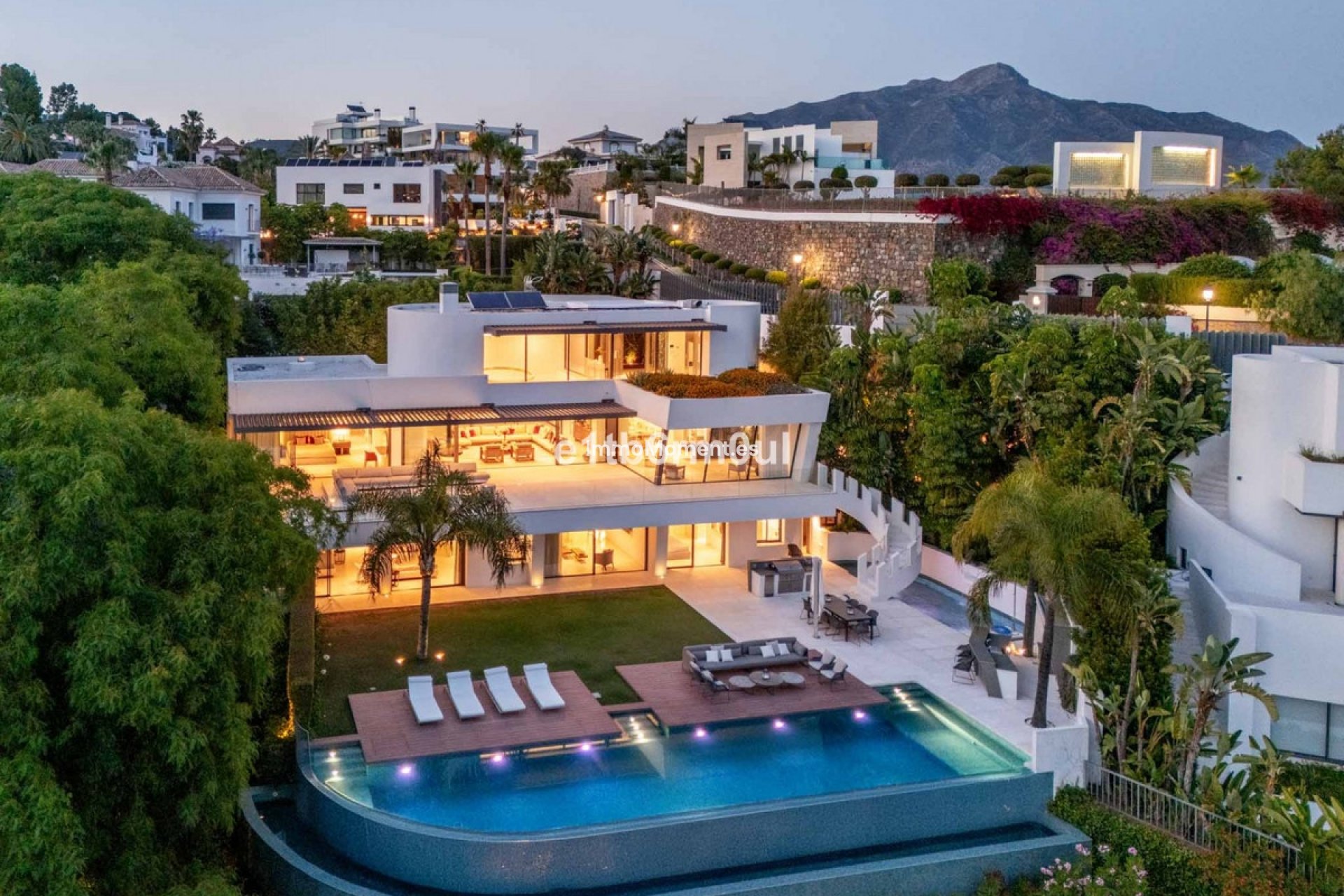 Resale - Villa - Benahavís - La Quinta