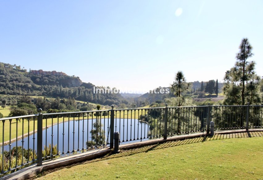 Resale - Villa - Benahavís - Los Arqueros