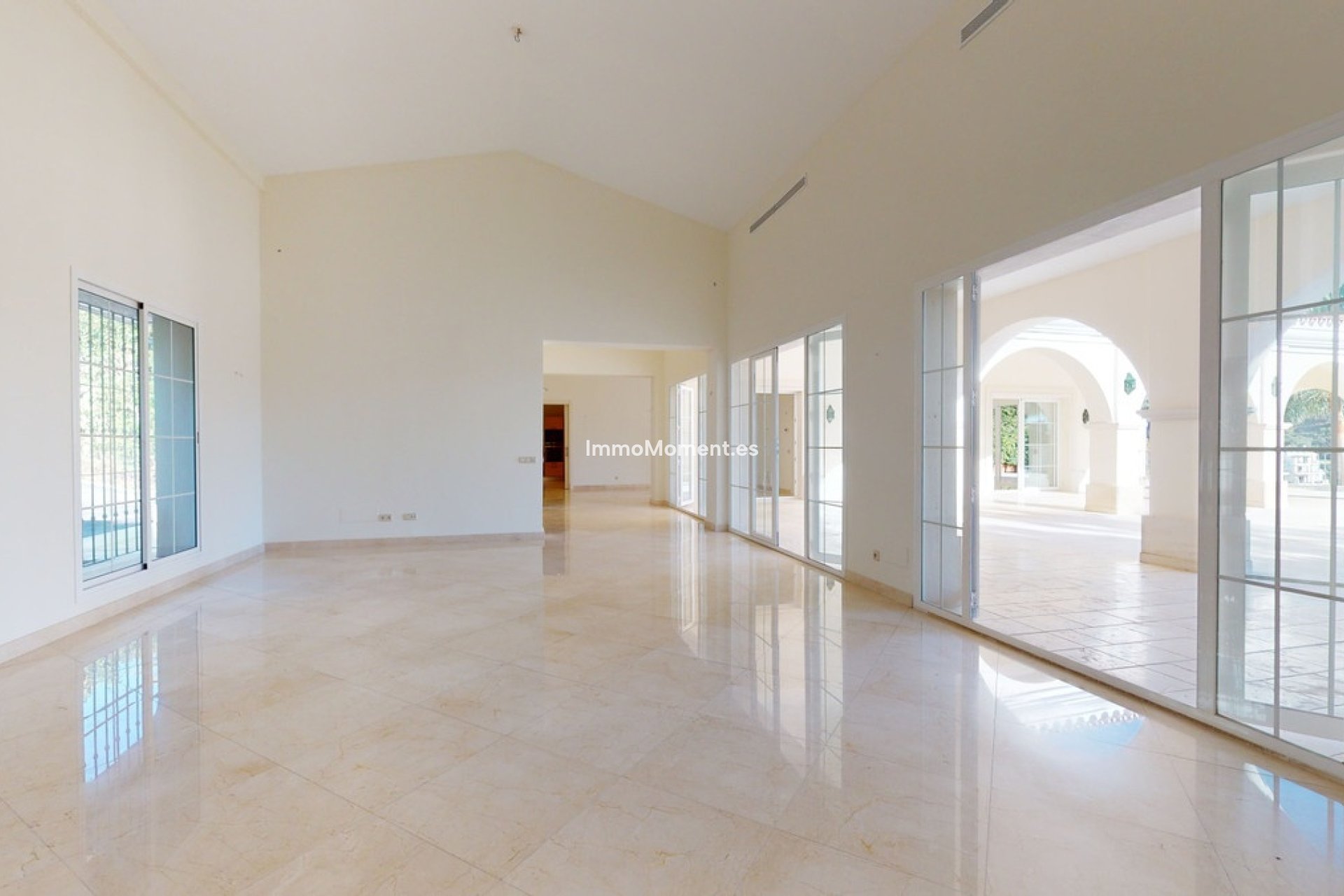 Resale - Villa - Benahavís - Los Arqueros