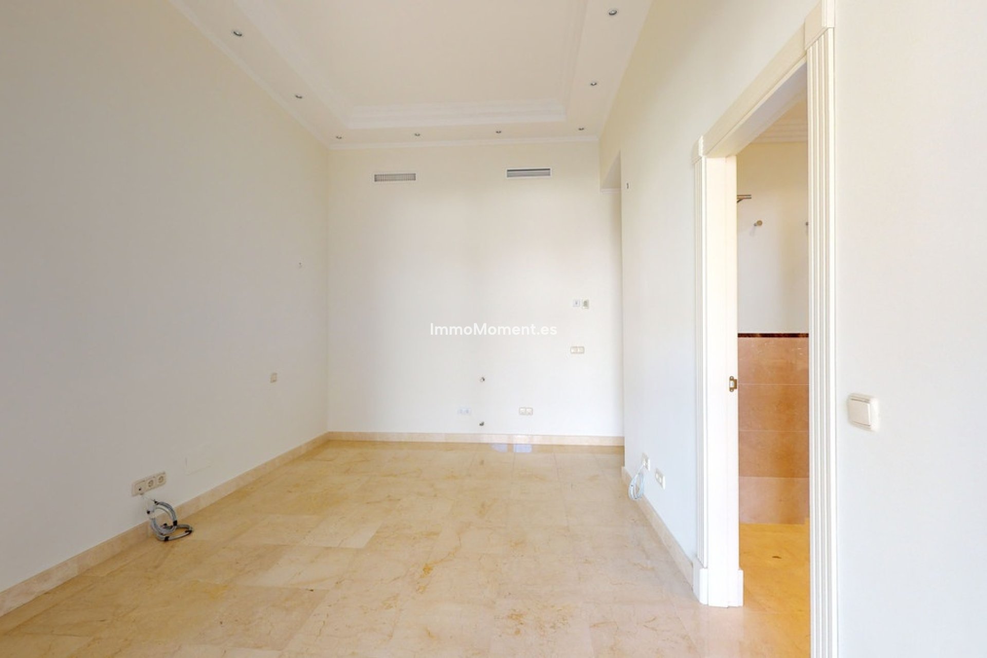 Resale - Villa - Benahavís - Los Arqueros