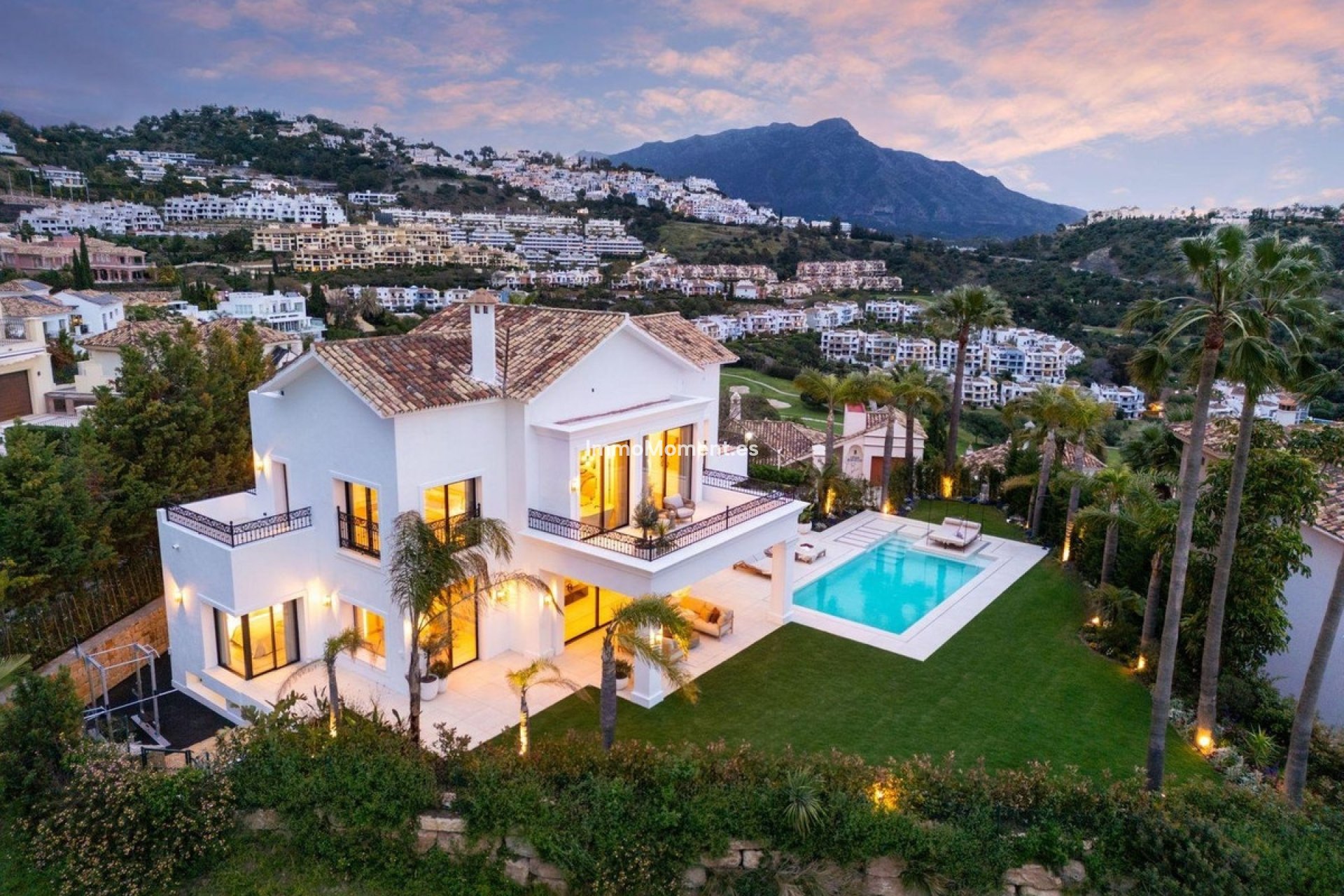 Resale - Villa - Benahavís - Los Arqueros