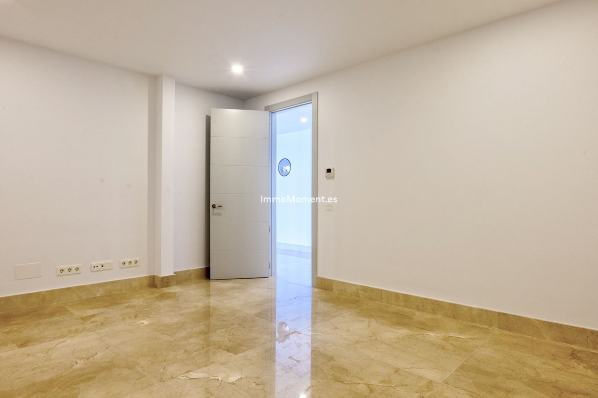 Resale - Villa - Benahavís - Los Arqueros