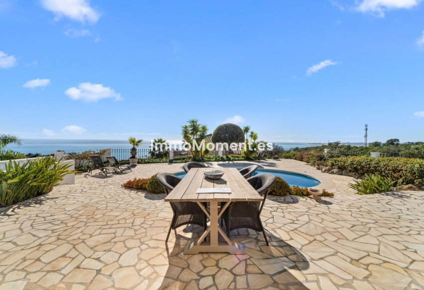 Resale - Villa - Benalmadena - Benalmadena Centro