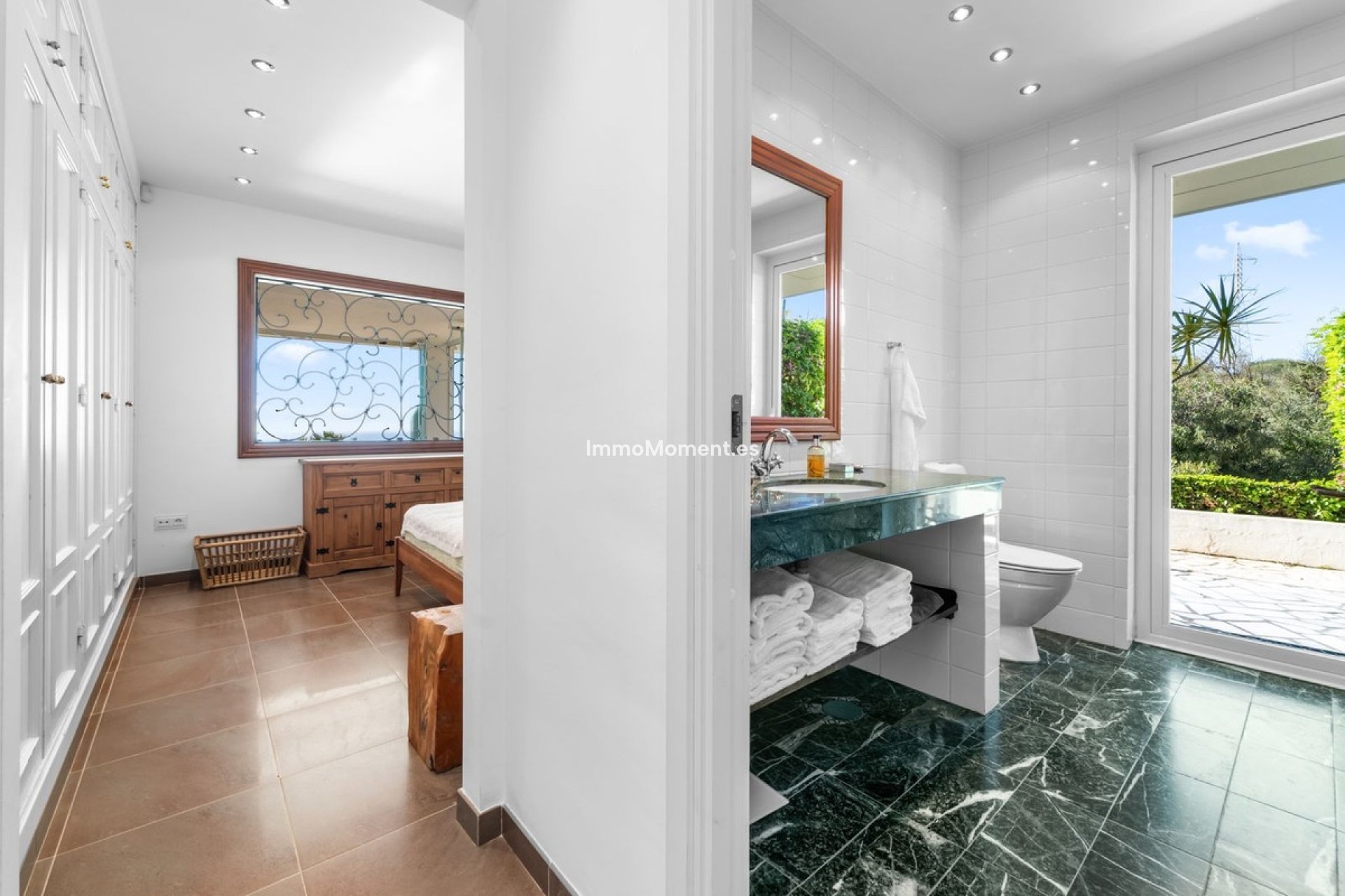 Resale - Villa - Benalmadena - Benalmadena Centro