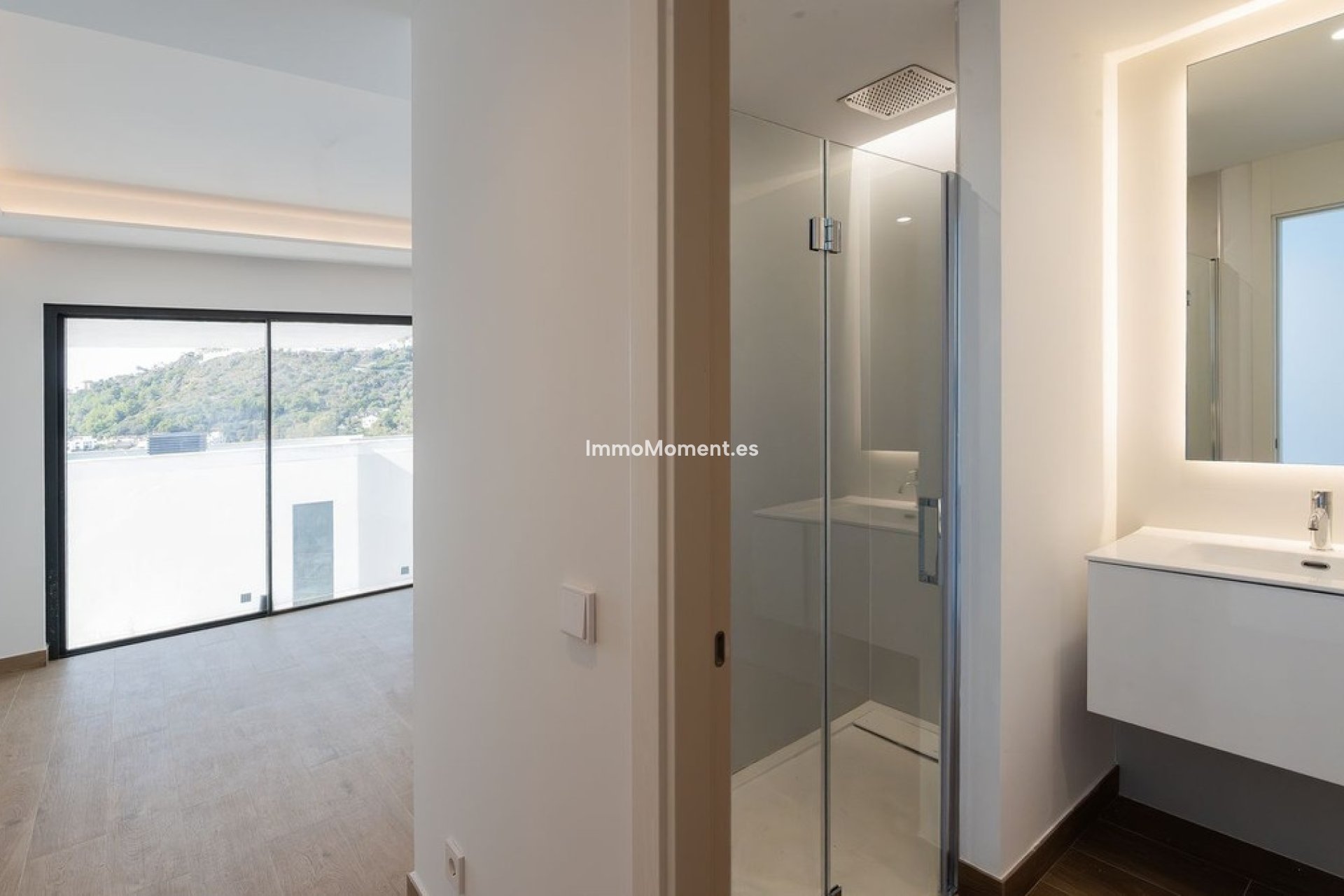 Resale - Villa - Benalmadena - Benalmadena Centro