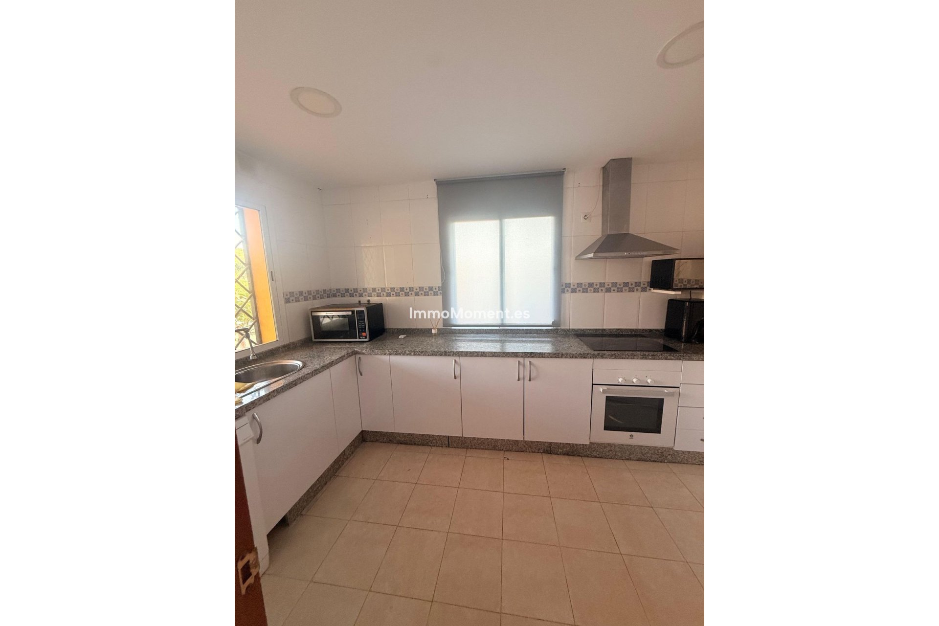 Resale - Villa - Benalmadena - Benalmadena Centro