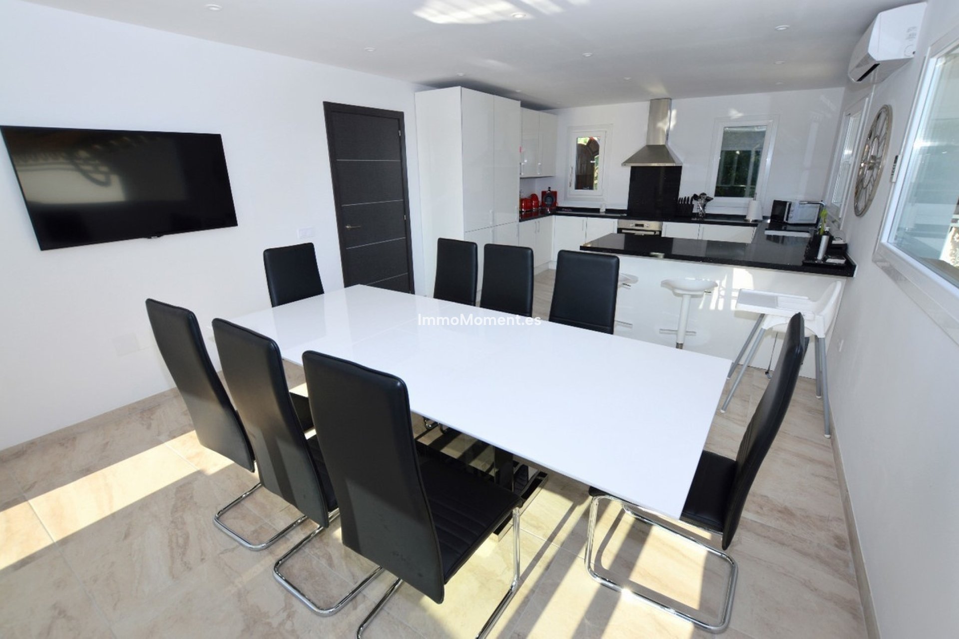 Resale - Villa - Benalmadena - Benalmadena Centro