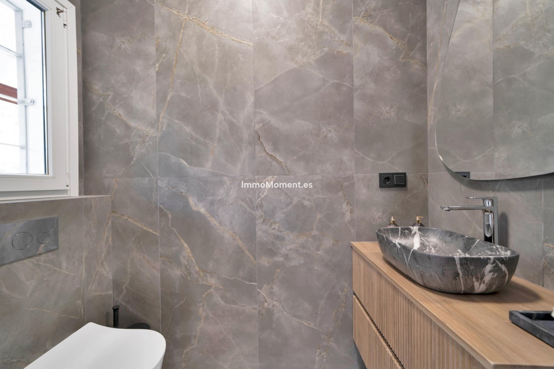 Resale - Villa - Benalmadena - Benalmadena Centro