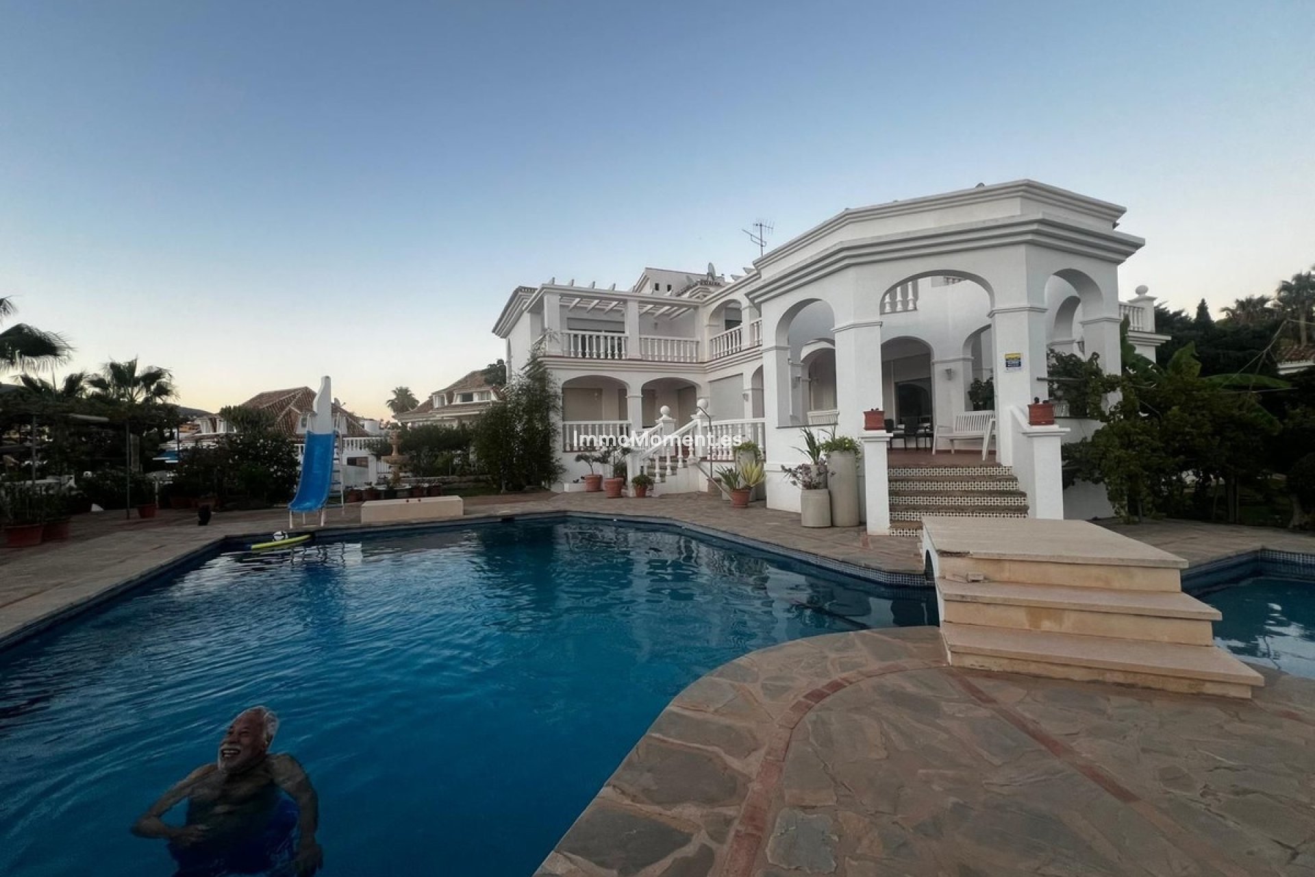 Resale - Villa - Benalmadena - Torrequebrada