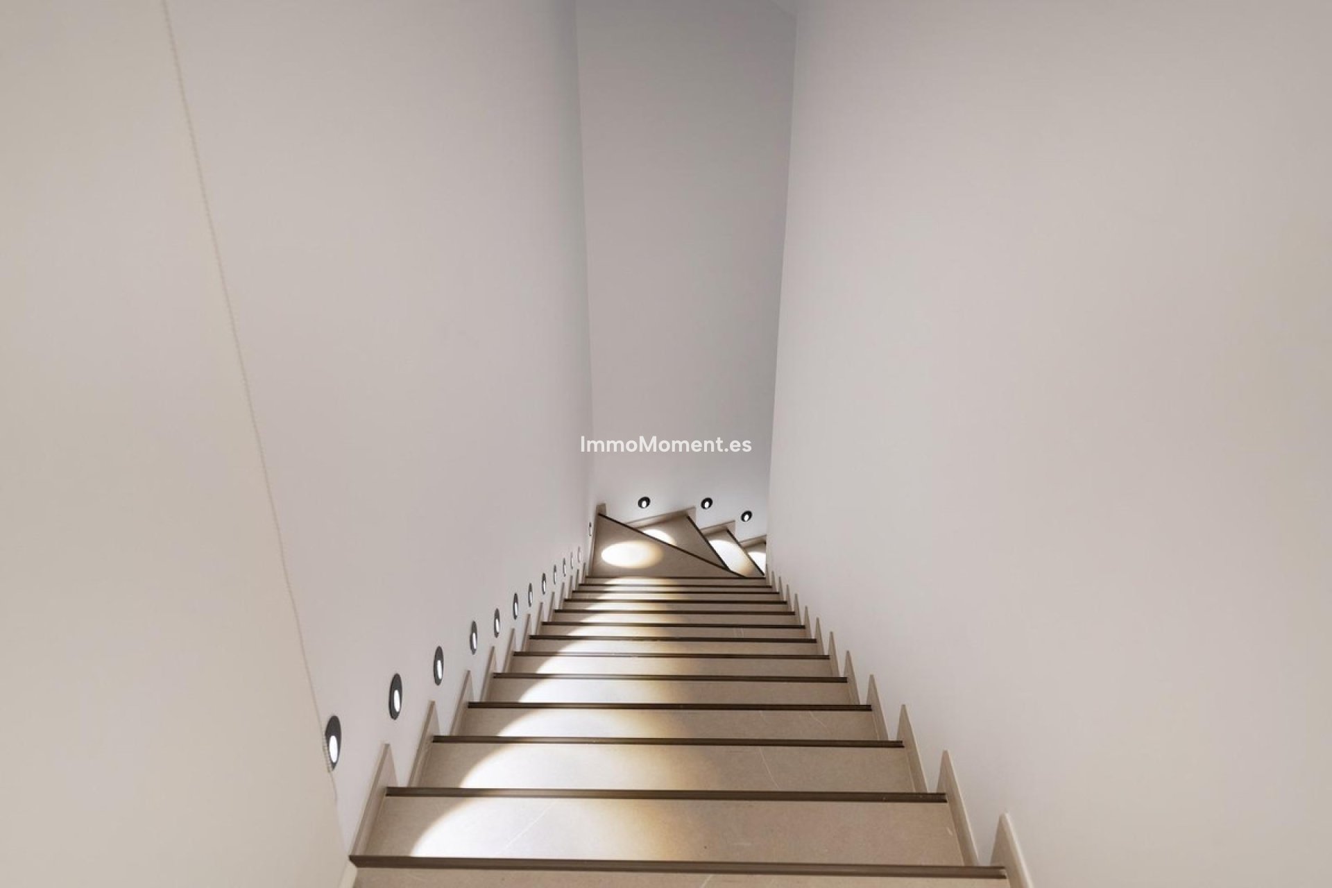 Resale - Villa - Benidorm - Benidorm Centro