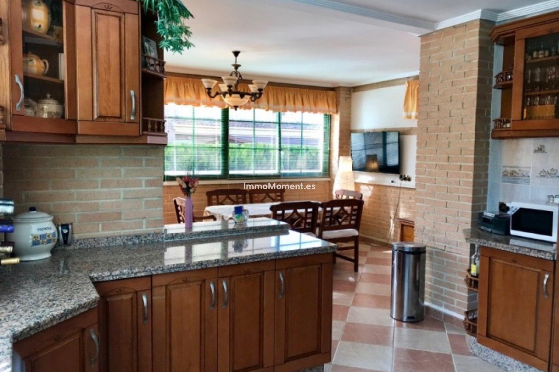 Resale - Villa - Benidorm - Benidorm Centro