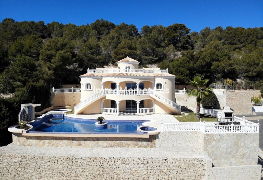 Resale - Villa - Calpe - Calpe Centro