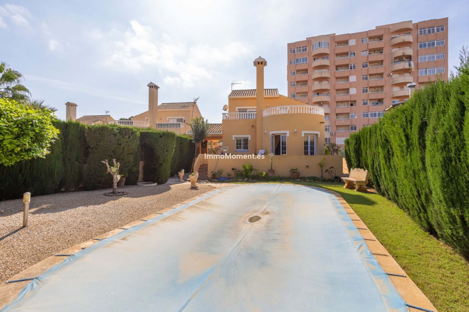 Resale - Villa - Cartagena - Playa Honda