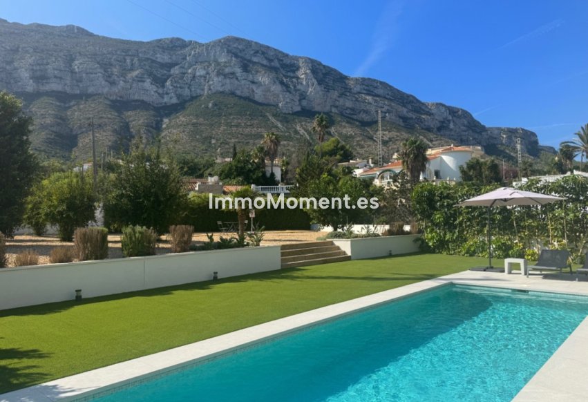 Resale - Villa - Denia - Denia Centro