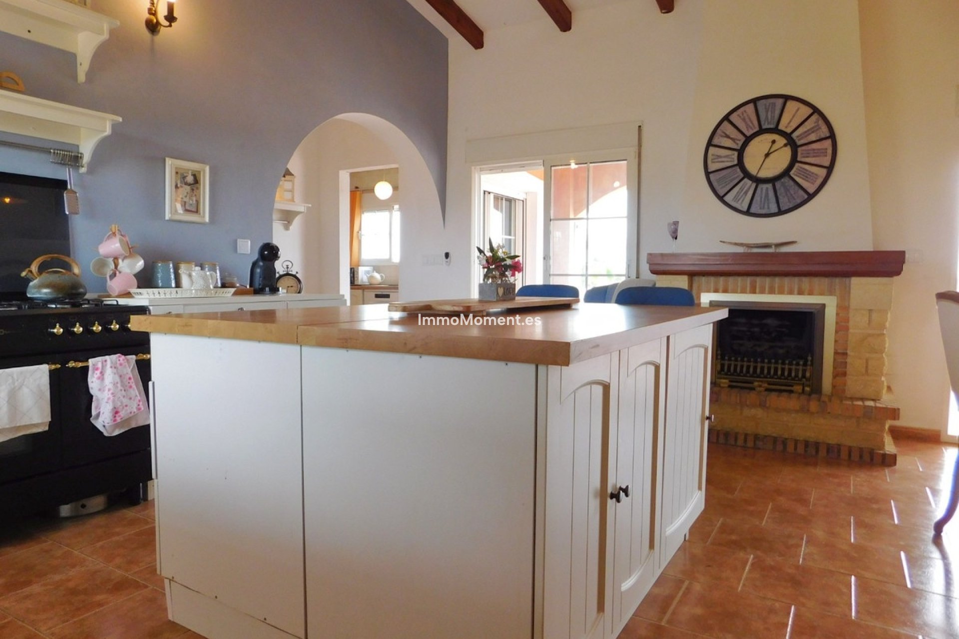 Resale - Villa - Dolores - Dolores Centro