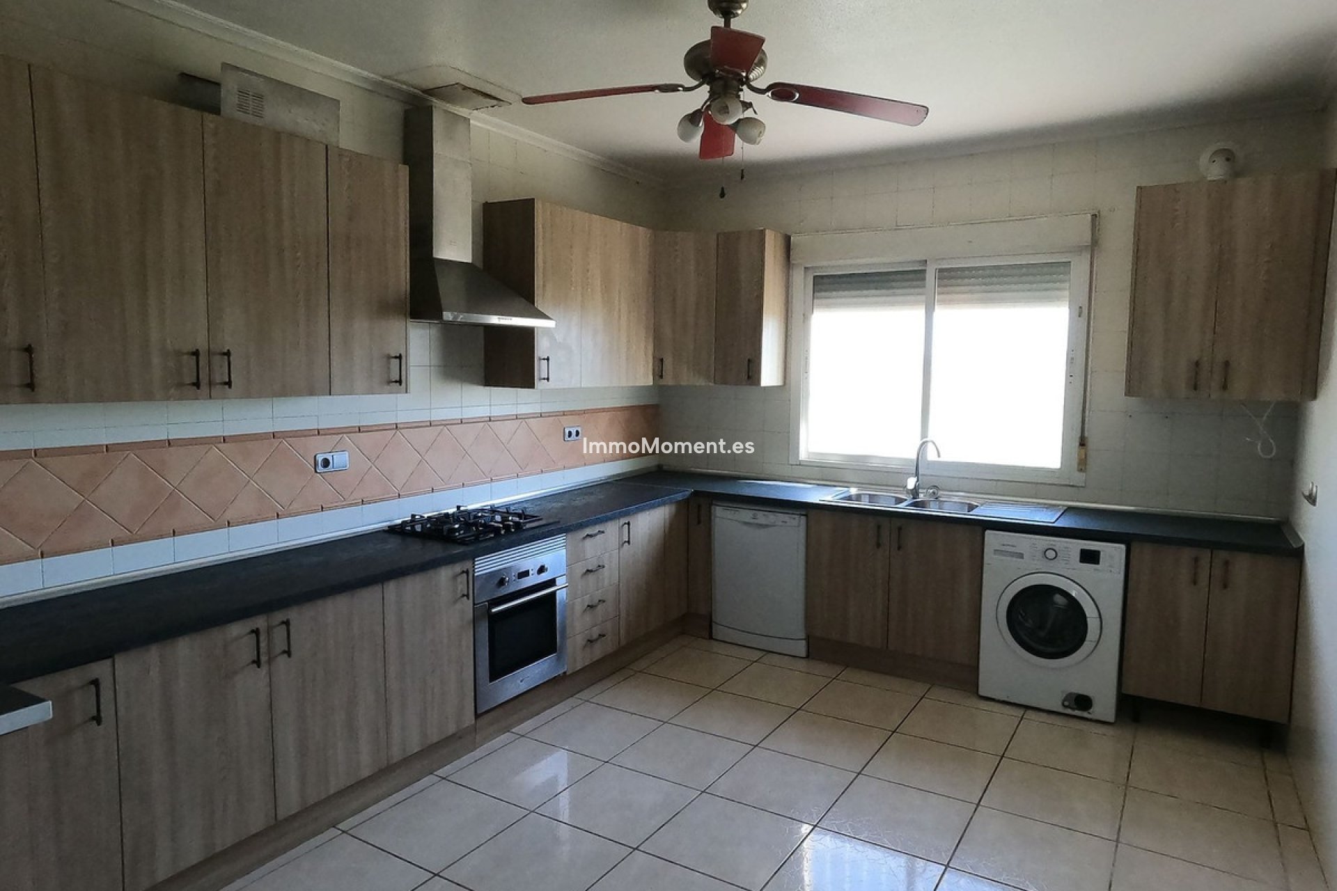 Resale - Villa - Dolores - Dolores Centro