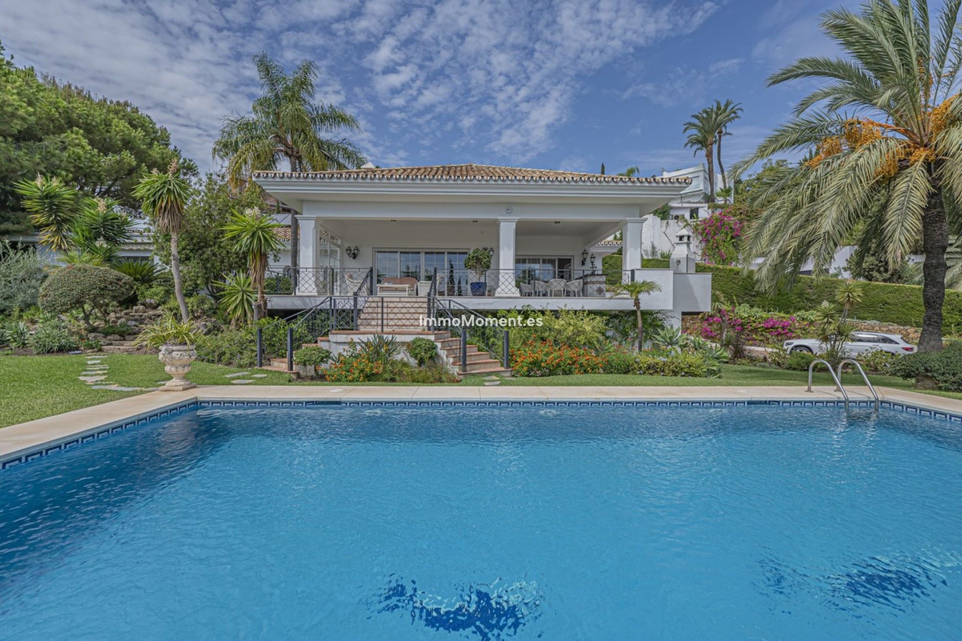 Resale - Villa - El Paraiso - New Golden Mile