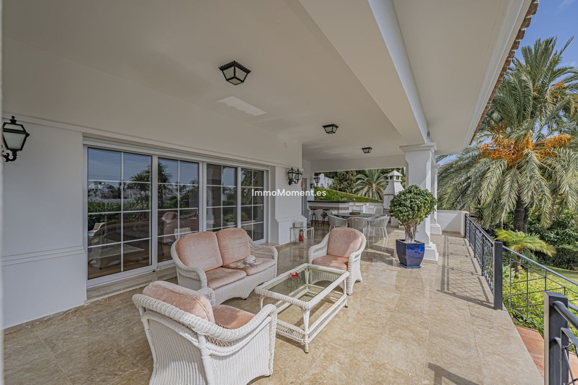 Resale - Villa - El Paraiso - New Golden Mile