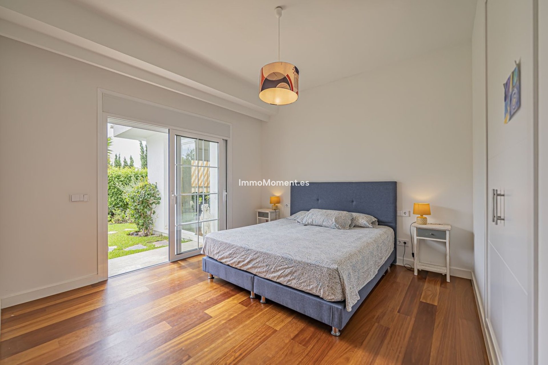 Resale - Villa - El Paraiso - New Golden Mile