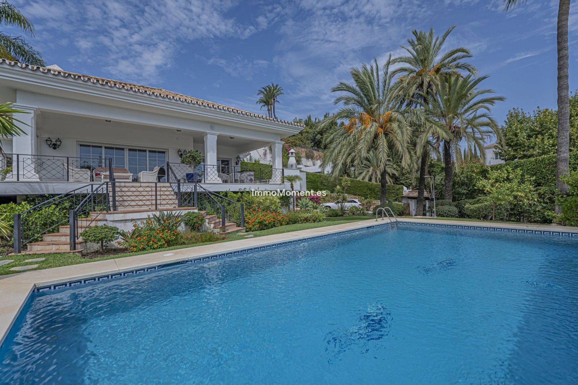 Resale - Villa - El Paraiso - New Golden Mile