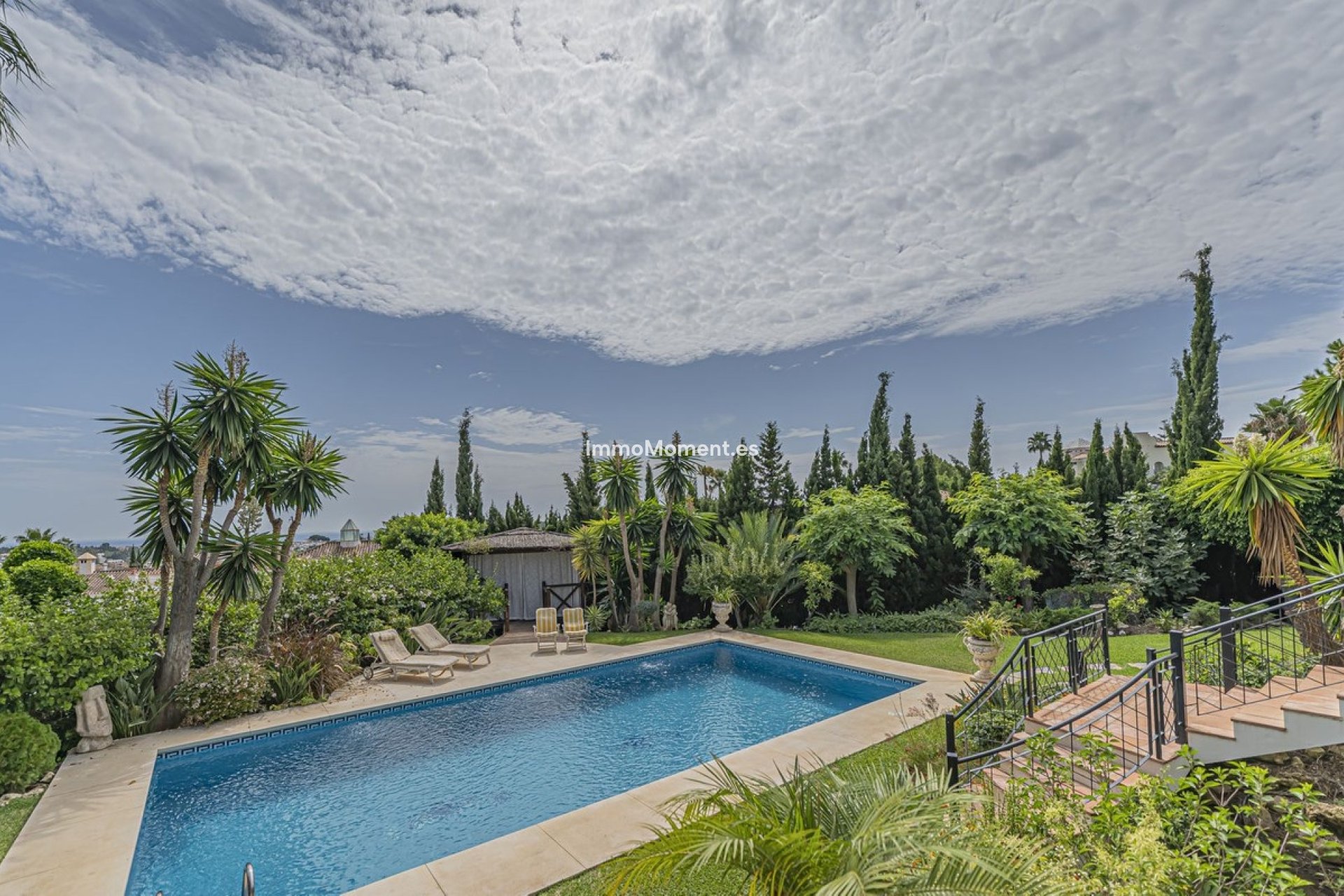 Resale - Villa - El Paraiso - New Golden Mile