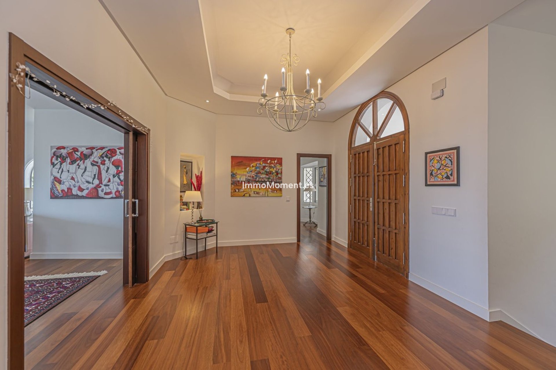 Resale - Villa - El Paraiso - New Golden Mile