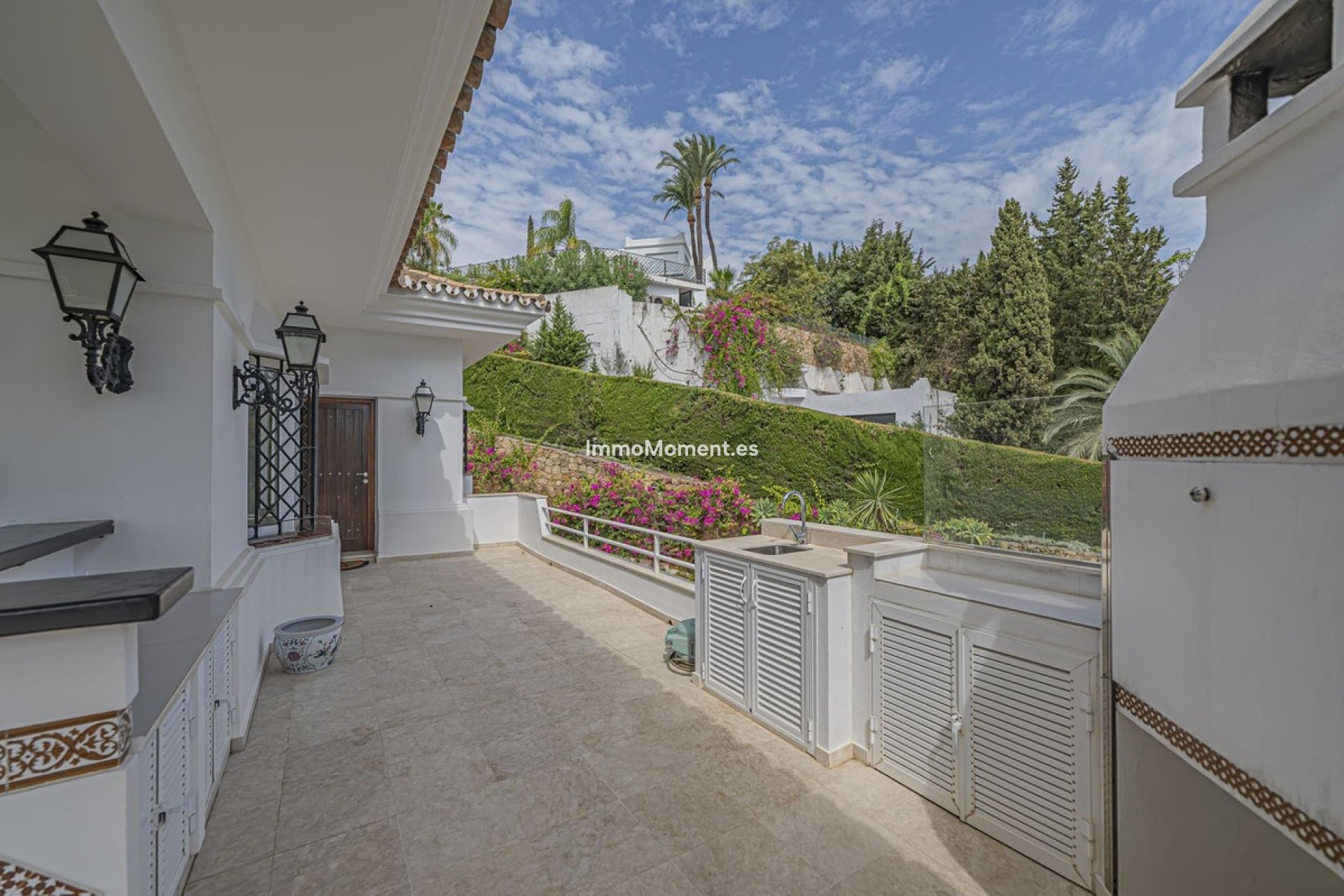 Resale - Villa - El Paraiso - New Golden Mile