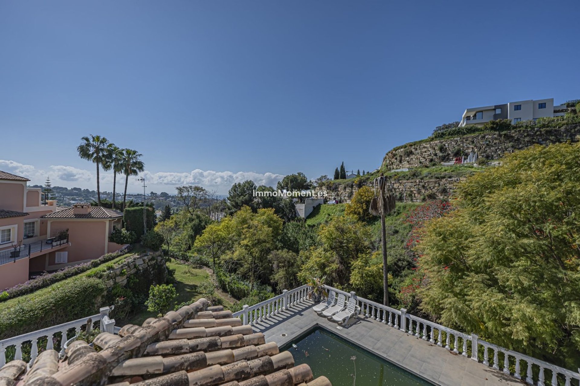 Resale - Villa - El Paraiso - New Golden Mile