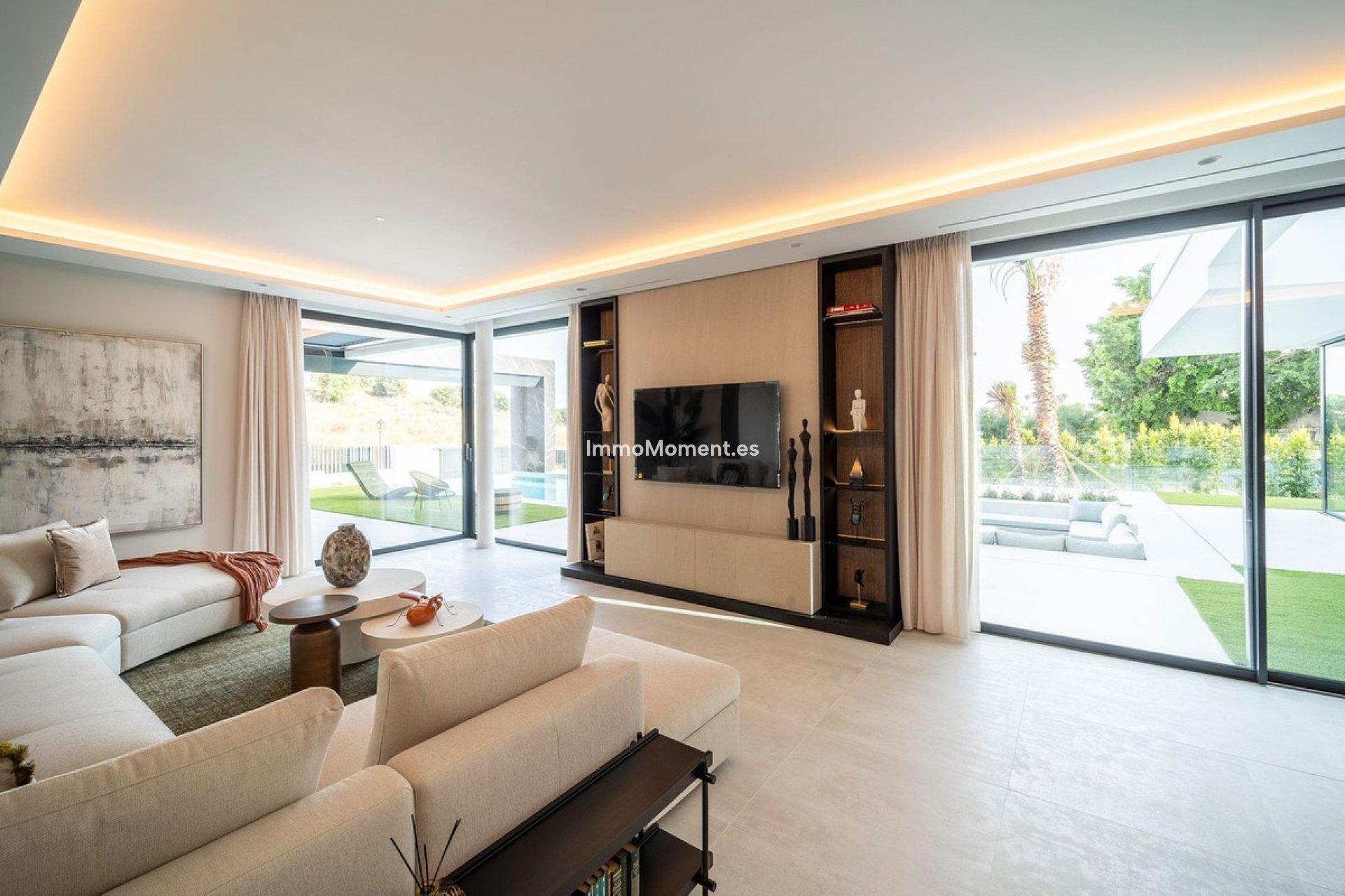 Resale - Villa - El Paraiso - New Golden Mile