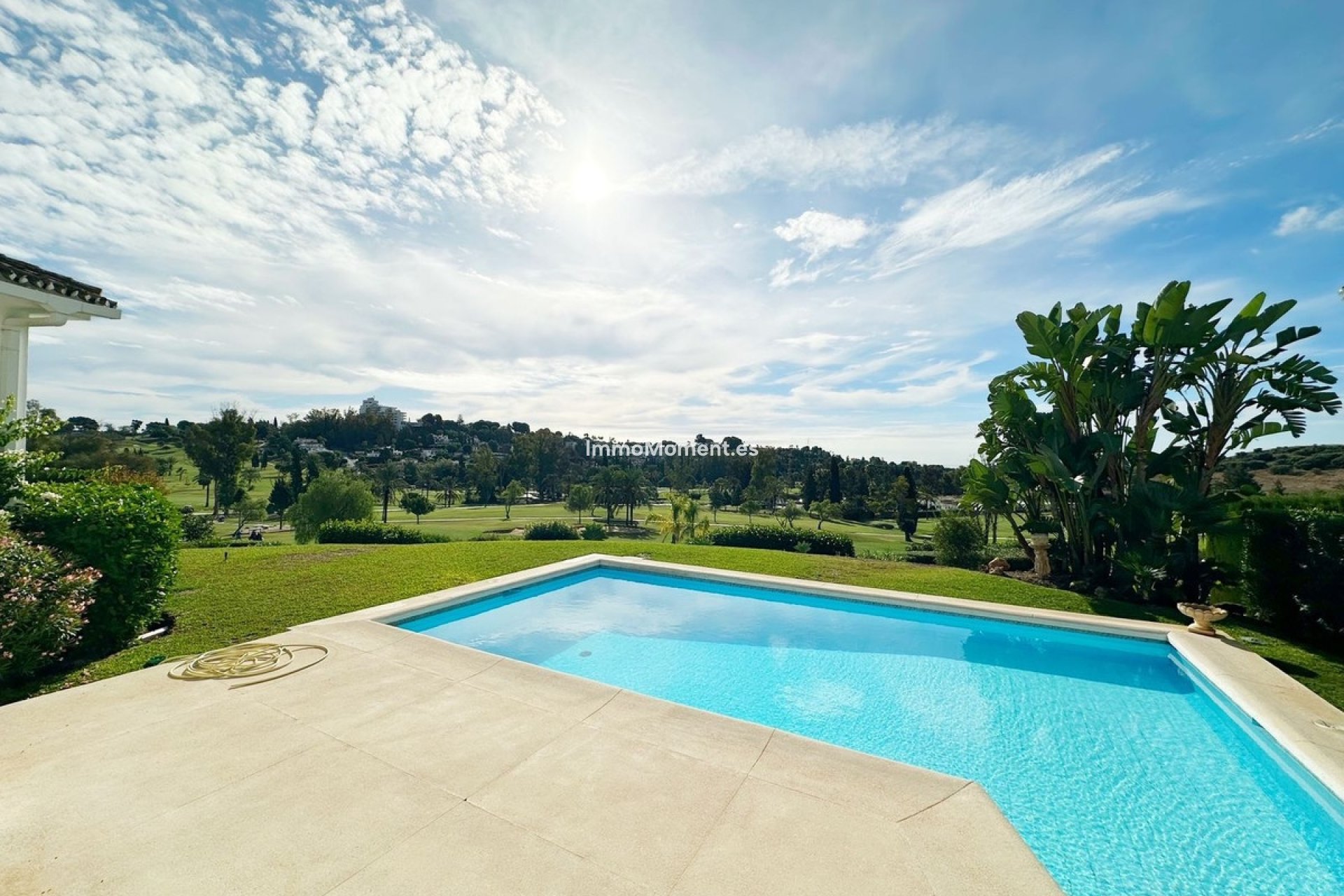 Resale - Villa - El Paraiso - New Golden Mile