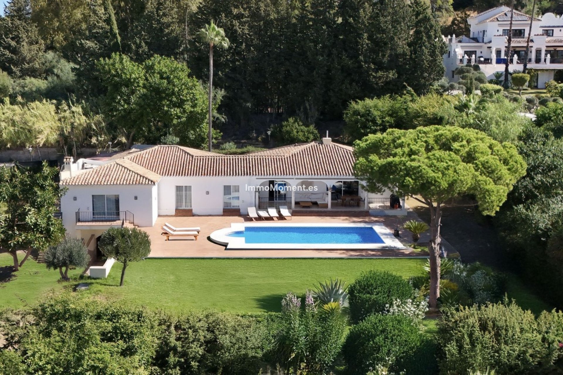 Resale - Villa - El Paraiso - New Golden Mile