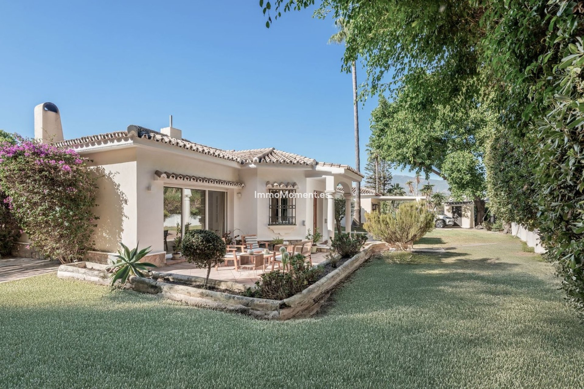 Resale - Villa - El Paraiso - New Golden Mile