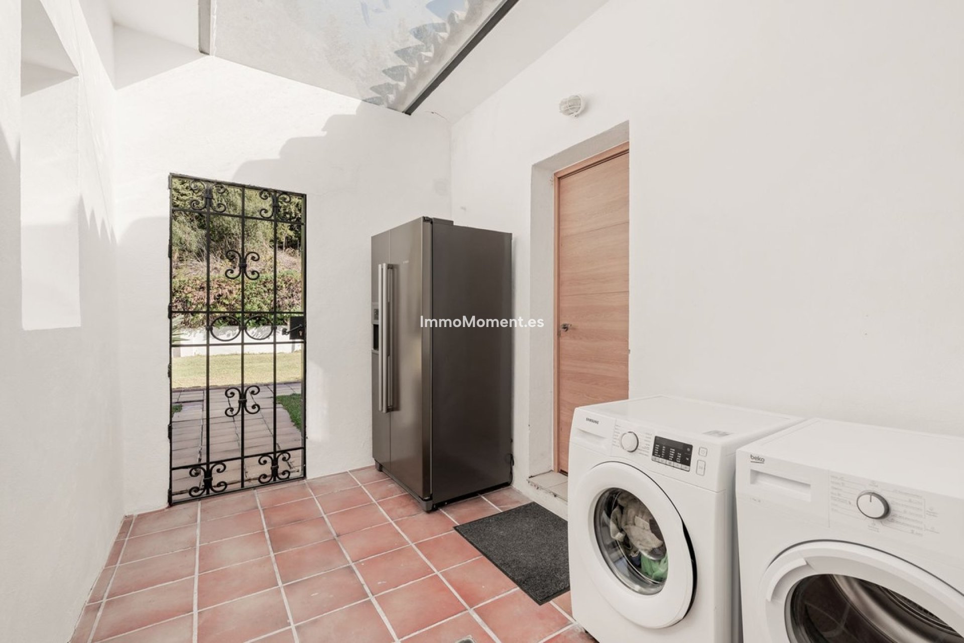 Resale - Villa - El Paraiso - New Golden Mile