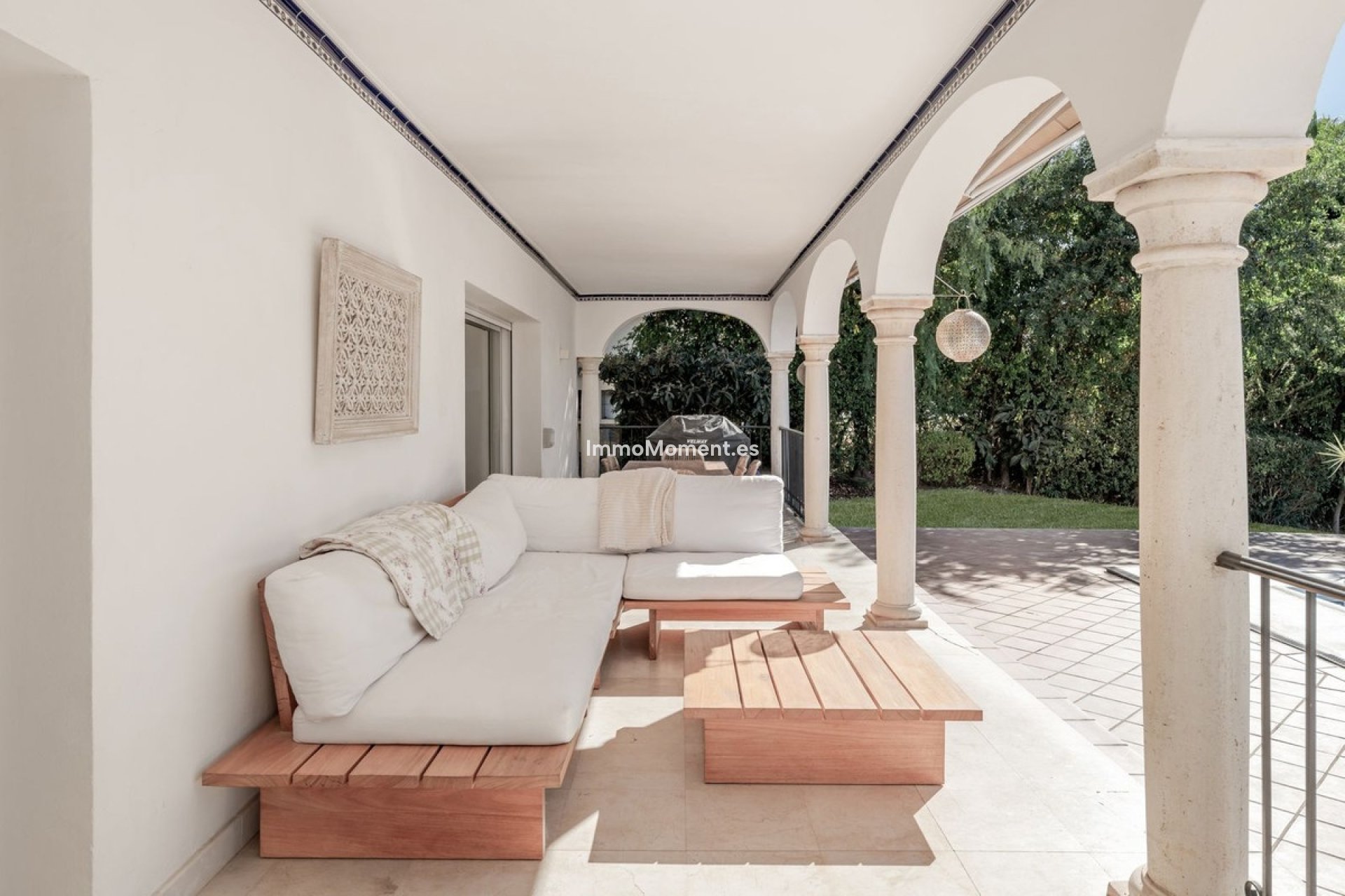 Resale - Villa - El Paraiso - New Golden Mile