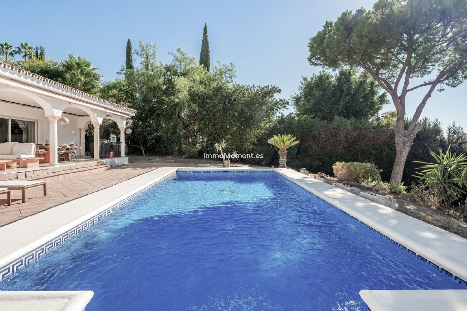Resale - Villa - El Paraiso - New Golden Mile