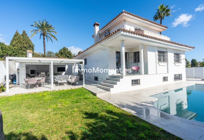Resale - Villa - El Paraiso - New Golden Mile