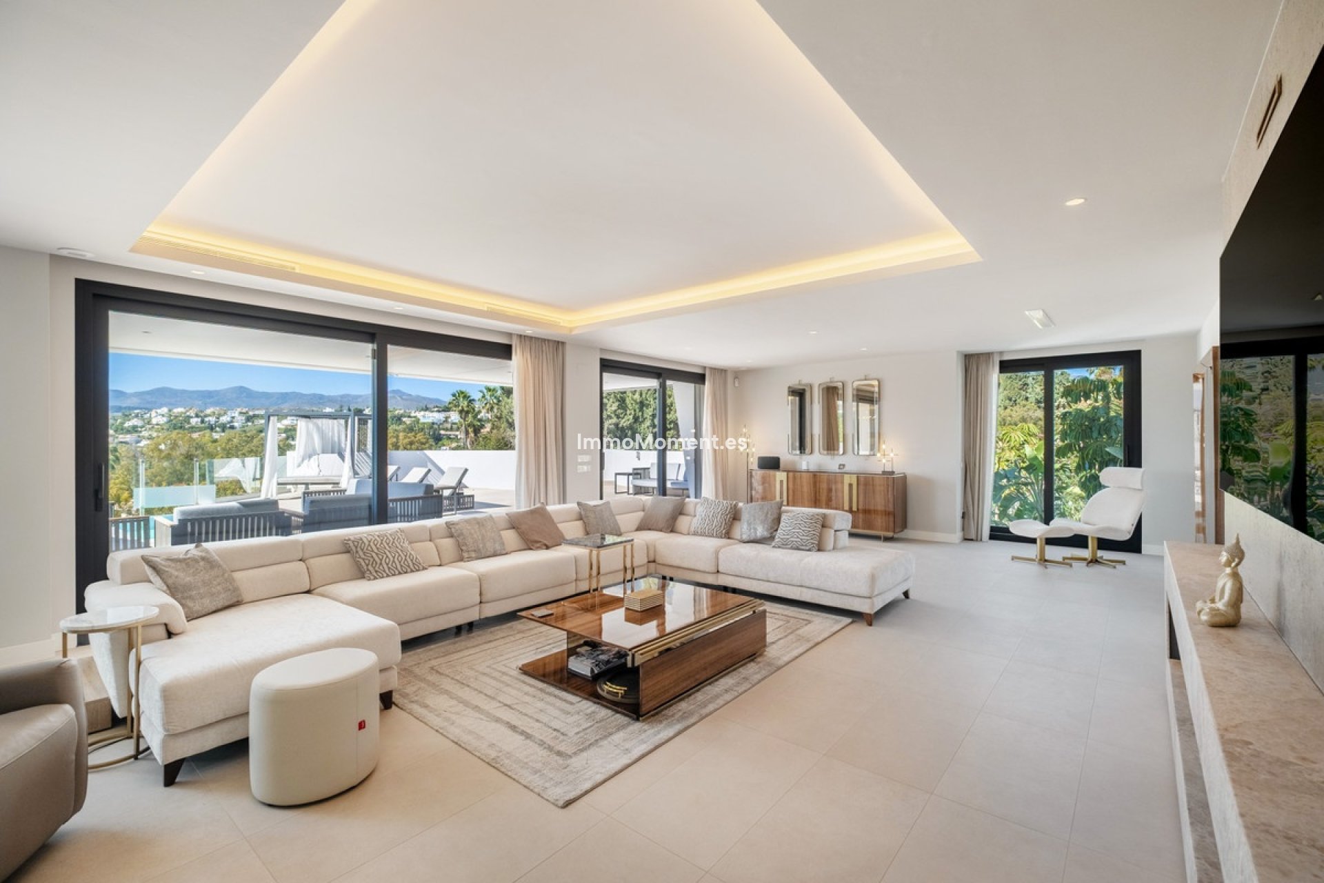 Resale - Villa - El Paraiso - New Golden Mile