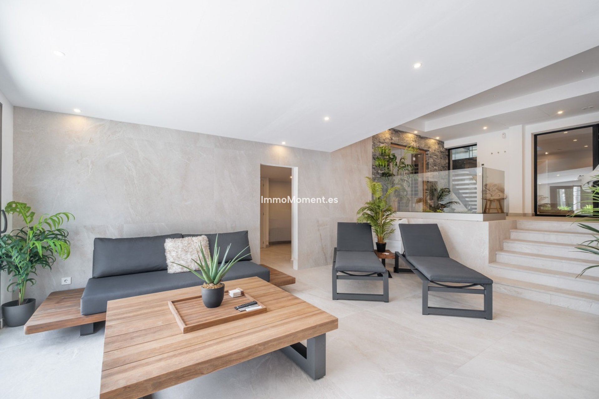 Resale - Villa - El Paraiso - New Golden Mile